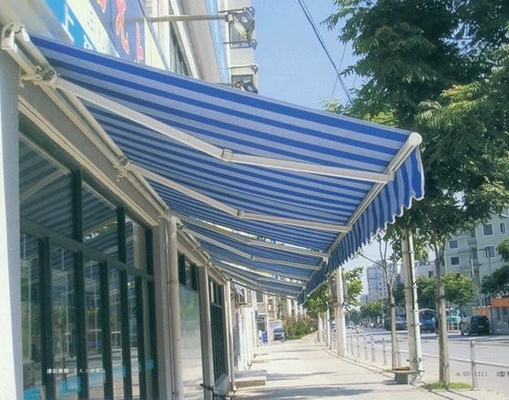 Fully Open Sunshade Awning in Polyester mit angepassten Farben und Segelmaterial