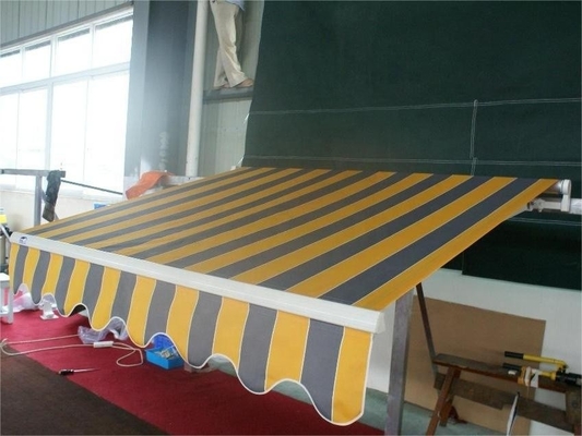 Außenhandwerklich und elektrisch 3,5 x 2,5 m Gartendachdach Sonnenschatten für Balkon Patio Aluminium