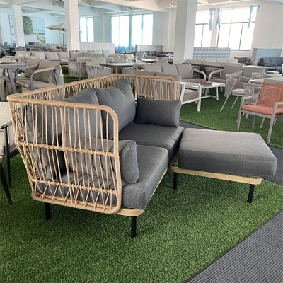 Moderne Gartenmöbel aus Aluminium Bistro Rattan Sofa Set für Luxus Dinner Set