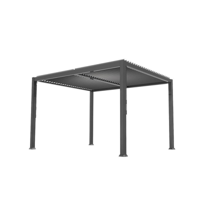 Aluminium-Pergola im Garten mit wasserdichtem Dach