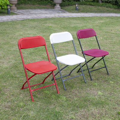 Stackbarer Hochzeitsstuhl für den Garten, perfekt für Freizeit und Veranstaltungen im Freien
