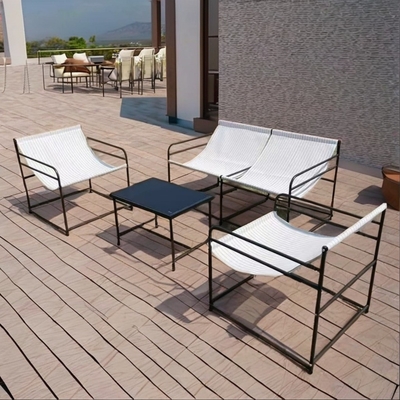 Home Bar Außenmöbel Set mit gehärtetem Glas Tisch und Mückenschutzstuhl