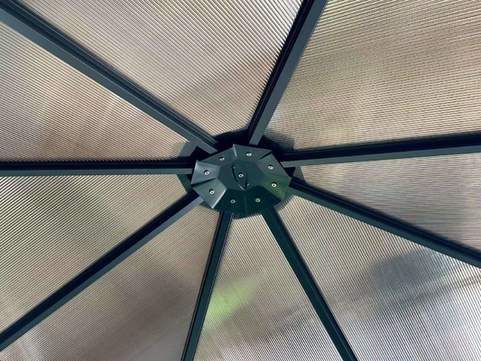 Außengarten 3x3x2.6M Festdach-Gazebo mit PVC-Blattdach leicht zu montieren und robust