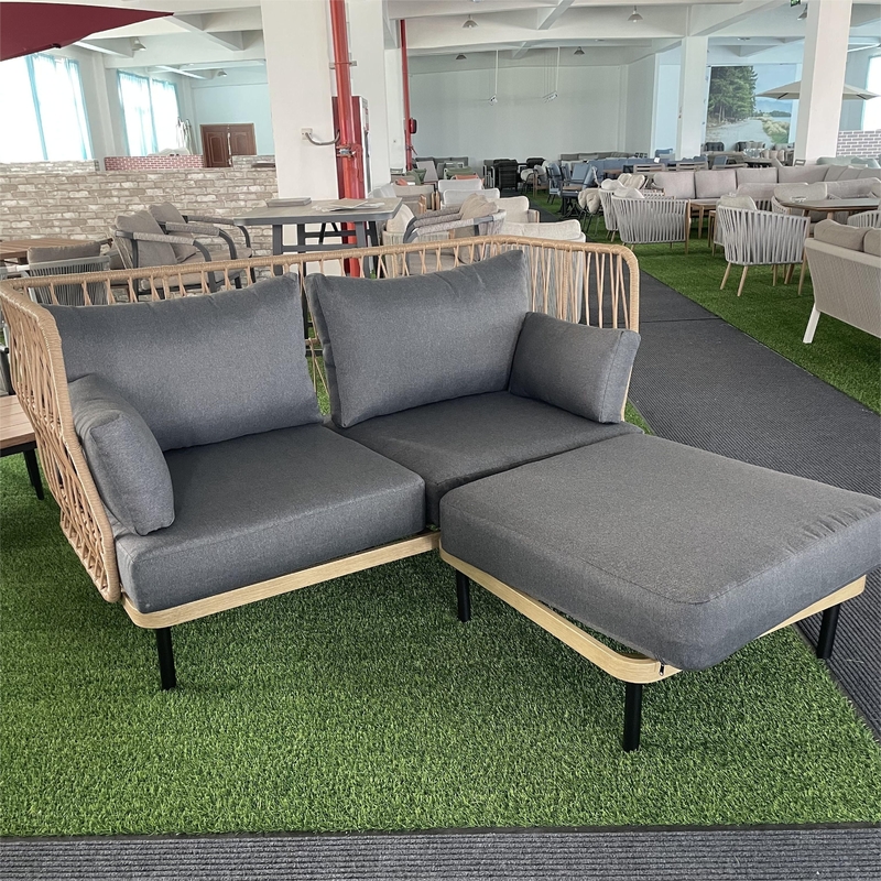 Moderne Gartenmöbel aus Aluminium Bistro Rattan Sofa Set für Luxus Dinner Set